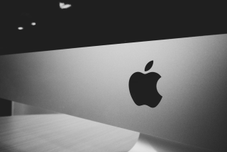 Apple & OpenAI Announce “Privacy-First” LLM Integration for iOS