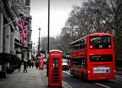 UK Defense Strategy Emphasizes AI Integration
